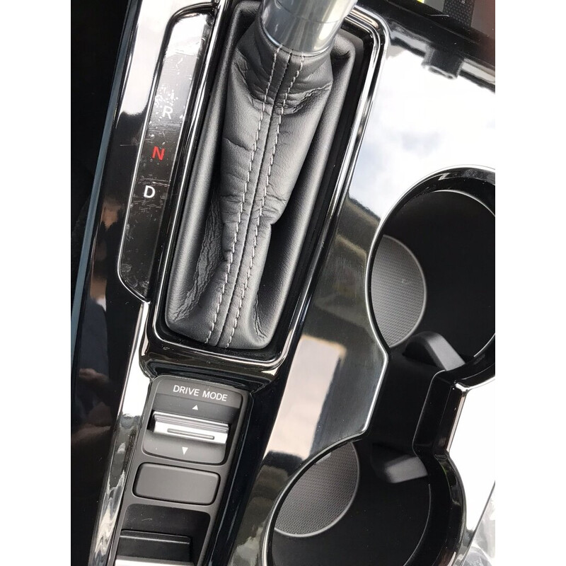 Honda Civic Vites Konsol Kaplama 2022 - Piano Black