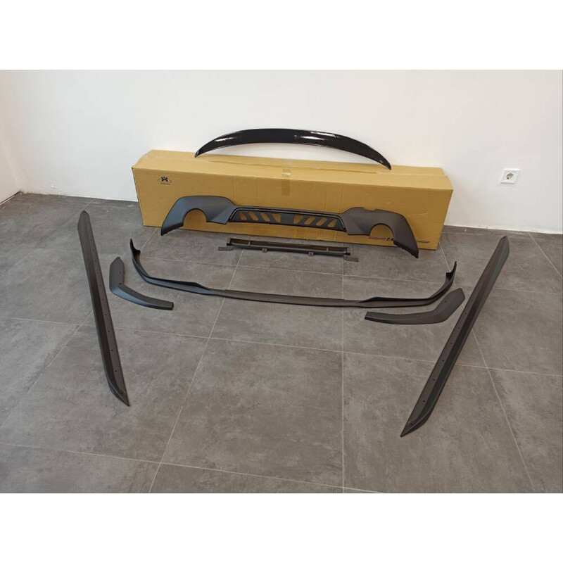 3 SERISI G20 2019+ IÇIN UYUMLU BODY KIT - PIANO BLACK (PP PLASTIK ve ENJEKSIYON)