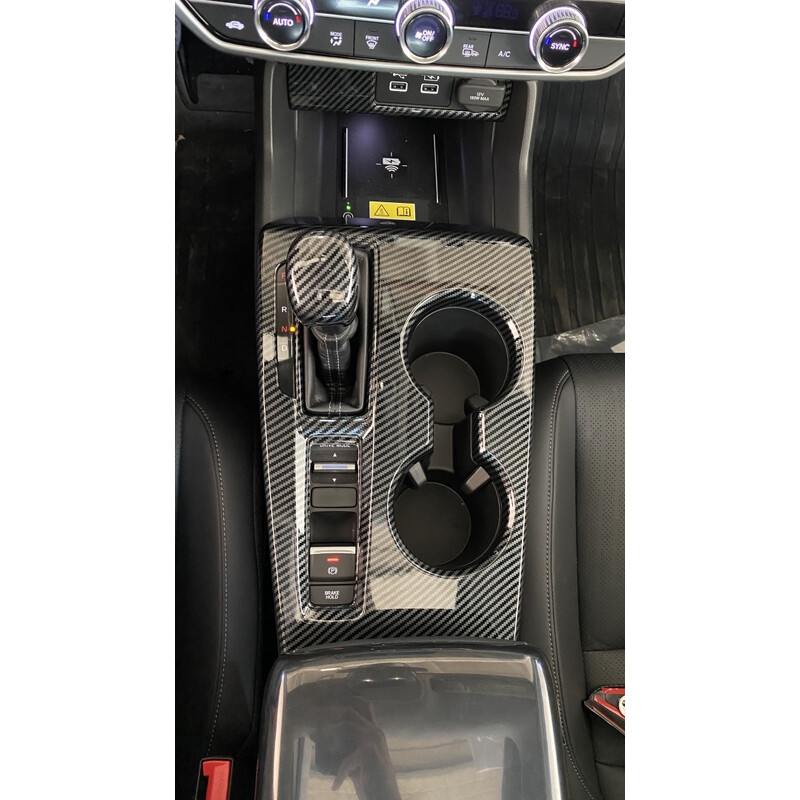 Honda Civic FE1 2022 İçin Uyumlu Vites Konsol Kaplama - Karbon
