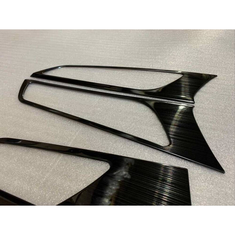 Hyundai Tucson 2015-2018 İç Kapı Kolu Kaplama - Tıtanyum Siyah