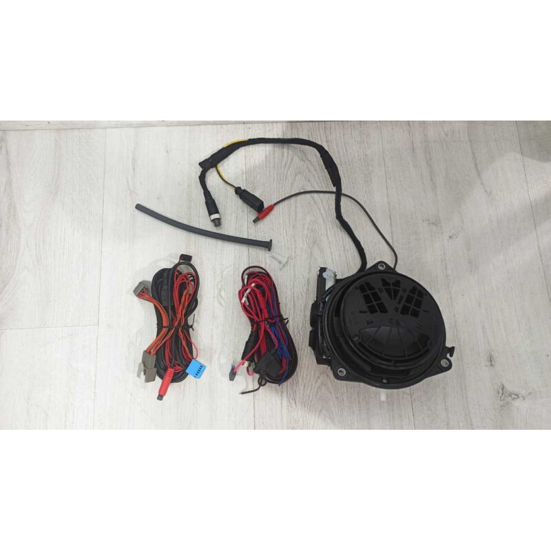 Volkswagen Passat B8 İçin Uyumlu Logo Kamera (Direksiyon Uyumlu Dinamik Kılavuz Çizgili)